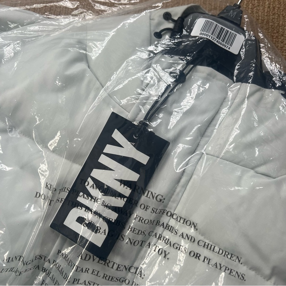 DKNY Long White Puffer Coat - Picture 3 of 11
